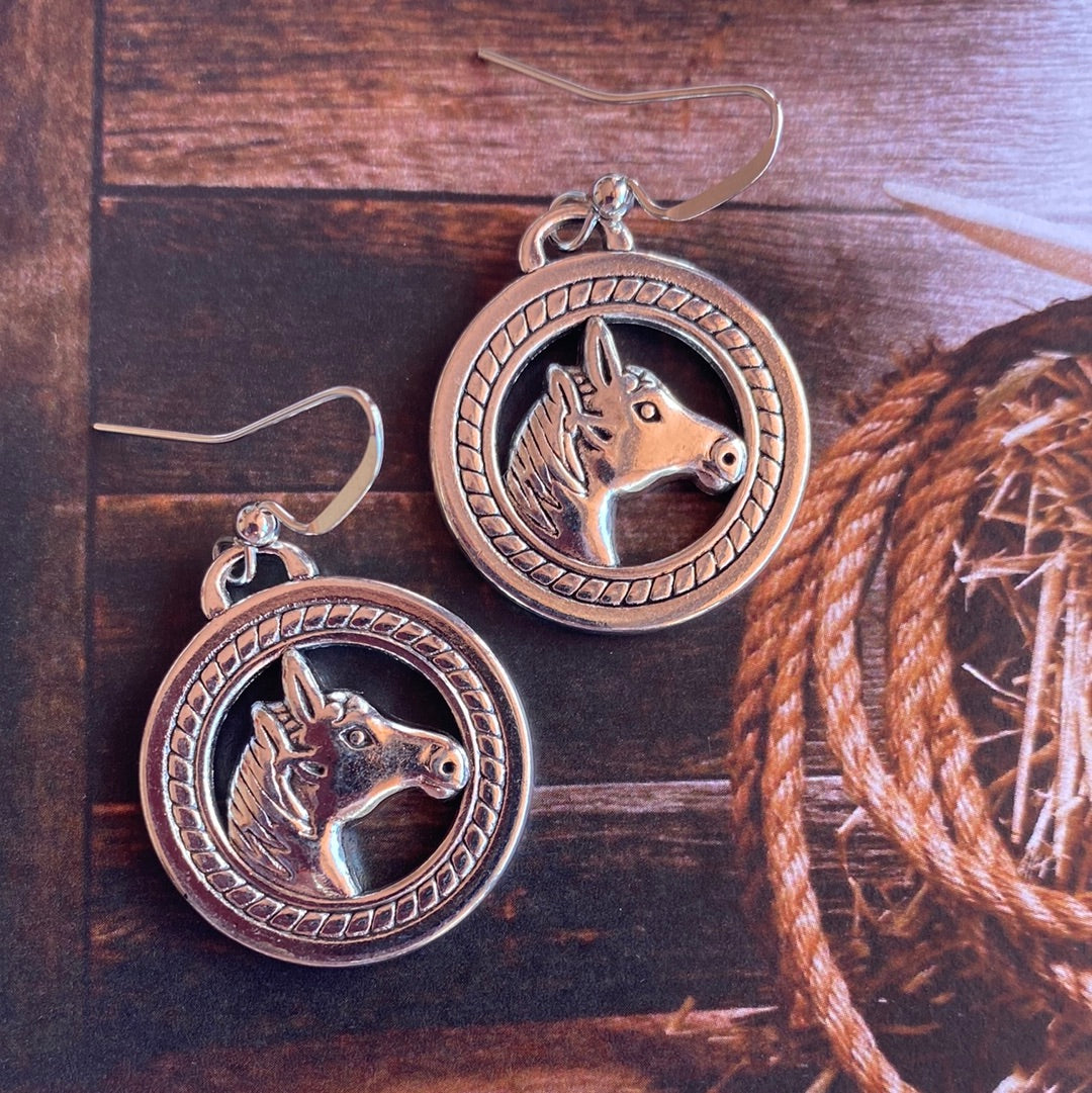 Horse Earrings in Circle